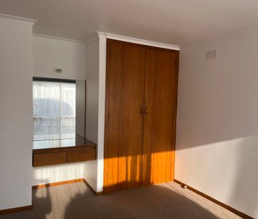 REFRESHED AND TIDY ONE BEDROOM UNIT - Photo 1