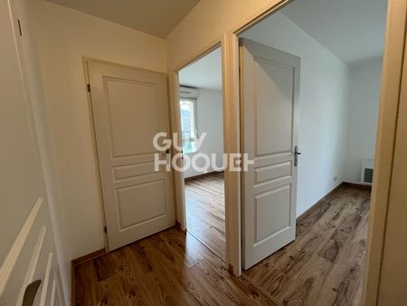 APPARTEMENT T3 - REZ-DE-JARDIN - QUARTIER MAIRIE - Photo 5
