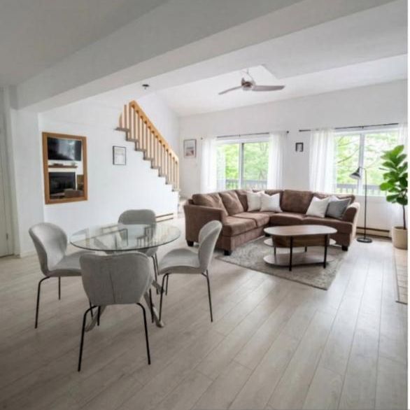 4½ sur 2 étages, Ste-Adèle - Photo 1