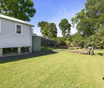 Fantastic home on a large block - Photo 6