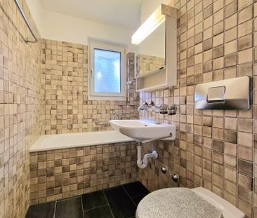 "Wunderschöne Wohnung mit Balkon - 5 Minuten vom Flughafen Zürich" - Photo 1