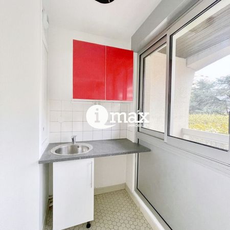 Location Appartement COURBEVOIE - - Photo 4