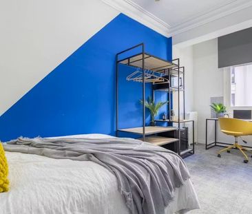 Calle de Santa Cruz de Marcenado, Madrid, Community of Madrid 28015 - Photo 4