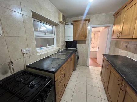 3 Bedroom House To Let - Photo 5