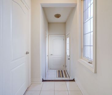 For Lease - 73 Sharonview Crescent, East Gwillimbury, Ontario - Photo 6