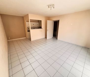 NIMES TRIANGLE DE LA GARE- T2 de 43m² 1ER ETAGE, AVEC TERRASSE, - Photo 4
