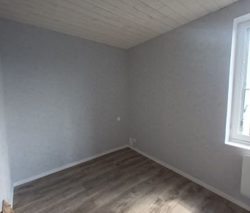 Location Appartement 2 pièces 50m² LA GUERCHE DE BRETAGNE 35130 - Photo 3