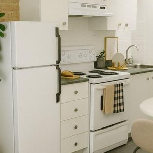 🏙️ Beau 3 ½ centre-ville – Montréal - Photo 2