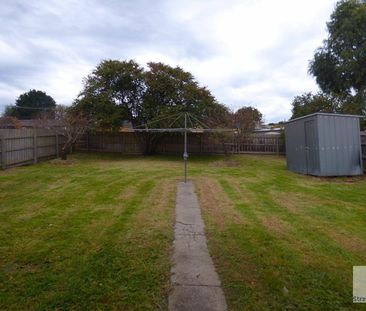 47 Margaret St, Moe, Vic 3825 - Photo 4