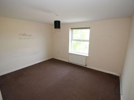 4 Bed Terraced House, Hawkins Close, M9 - Photo 2
