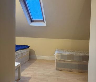 Studio Flat, Frobisher Road, N8 - Photo 4