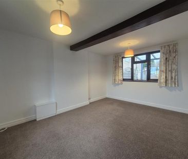 2 bedroom detached house to rent - Photo 1