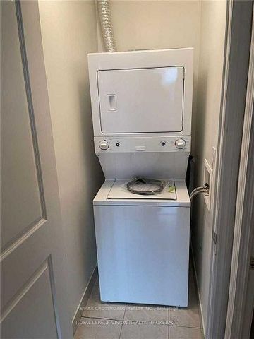 601 133 Wynford Drive - Photo 2