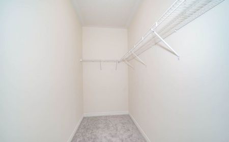 For Lease - 1174 Plymouth Drive, Oshawa, Ontario - Photo 5