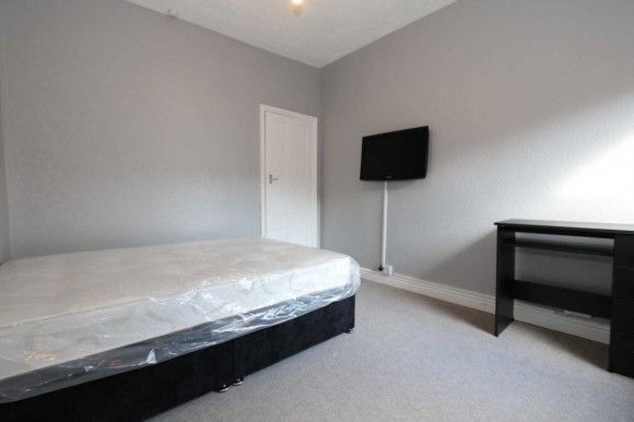 3 Bed - Browning Street - 3 Bedroom Student/professional Home Fully... - Photo 1