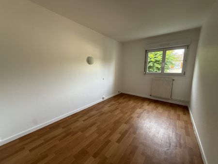 Appartement T3 70 m2 Rue Allée Pierre Grandrémy avec stationnement et cave disponible de suite - Photo 3