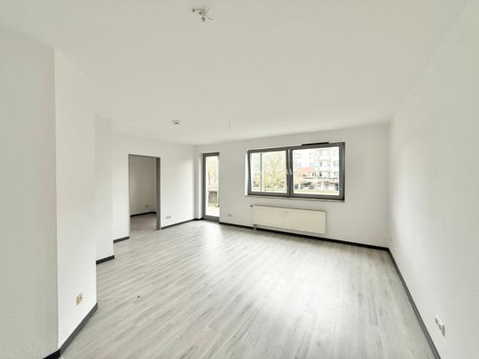 Helle 2-Zimmer-Erdgeschosswohnung mit Terrasse in zentrumsnaher Lage - Photo 1