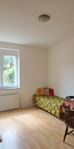 Pronájem bytu 1+kk v osobním vlastnictví 20 m², Louny - Photo 4