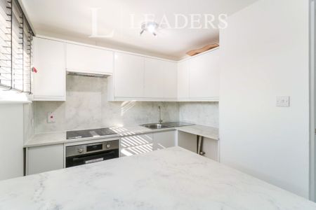 1 bedroom flat to rent Markwell Wood, Harlow, CM19 - Photo 2