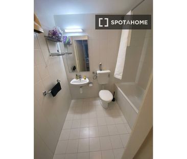 {{ $('Parse Objects').item.json.seoTitle }} - Photo 6