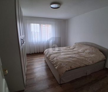 AN ZENTRALER LAGE MIT VERGLASTEM BALKON! - Foto 2