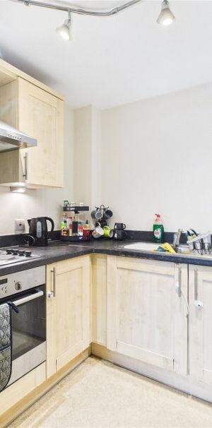 Farnborough Road, Farnborough Farnborough Road, Farnborough - Photo 2