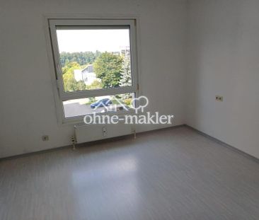 Ab Sofort frei: Schöne und gepflegte 3,5-Raum-Wohnung mit Balkon un... - Photo 3