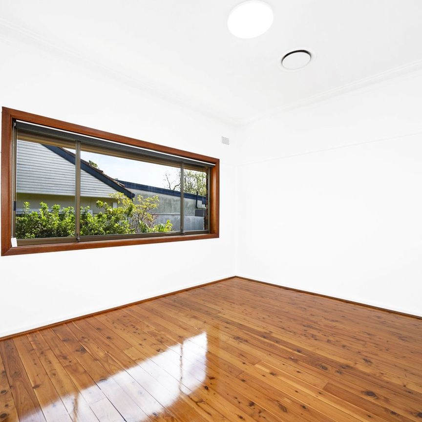 Newly Renovated Family Home ** Available 18/11/25 ** - Photo 1