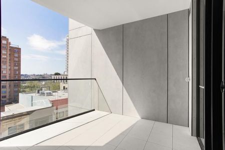 Chic One Bedroom Apartment in Convenient Location - Photo 4