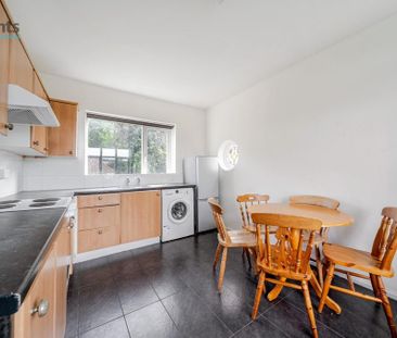 5 bedroom semi-detached house to rent - Photo 2