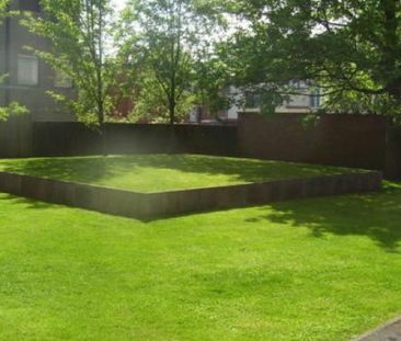 1 Bed Flat, May Court, NG5 - Photo 3