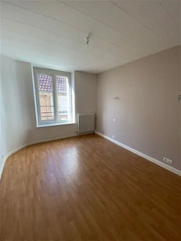 Location appartement 4 pièces - 116.74m² à Senones (88210) - Photo 2