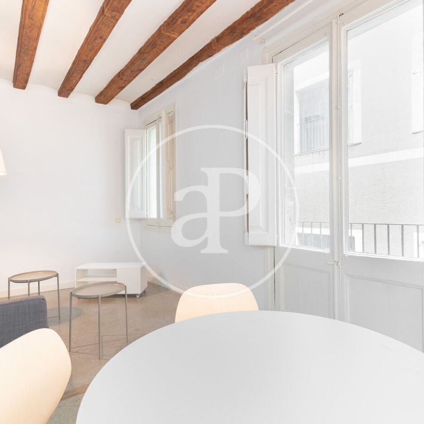 Flat for rent in the heart of El Born - Photo 1