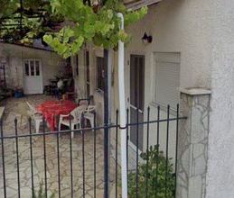Διαμέρισμα για ενοικίαση - Βίνιανη, - Φωτογραφία 1