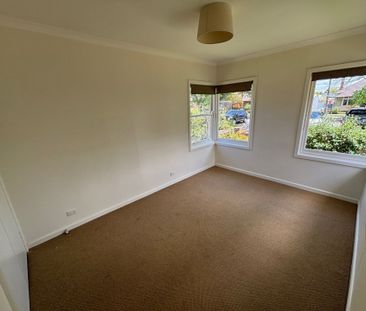 Central Location, Freshly Landscaped Yard - Photo 4