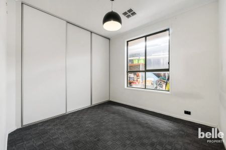 Four or Five Bedroom Home Minutes From The Beach - Photo 3