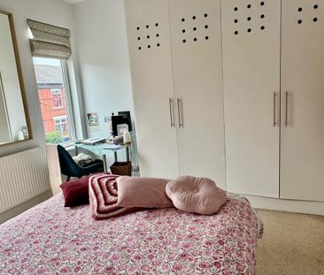 3 bedroom terraced house to rent - Photo 2