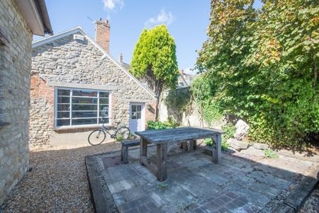 Oxford Street, Woodstock OX20 - Photo 5