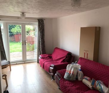 2 bedroom terraced house to rent - Photo 2