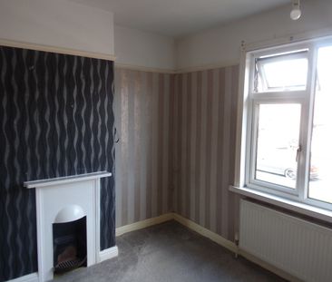 2 Bed Terraced House, Woodlea Mount, LS11 - Photo 4