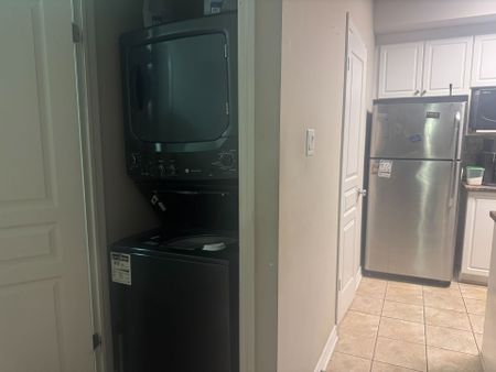 For Lease - 190 Hornchurch Lane Unit# B, Barrhaven, Ontario - Photo 3