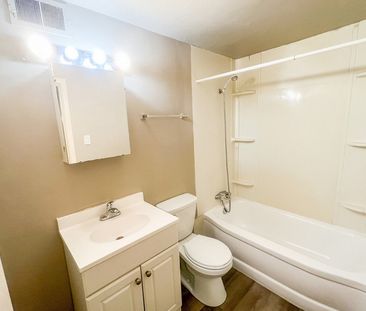 Carlson Apartments - Photo 4