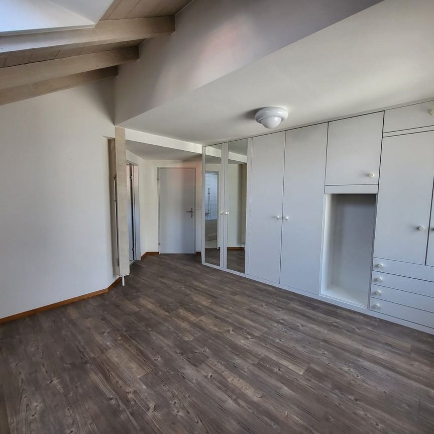 Grand appartement de 5.5 pièces à Delémont - Photo 1