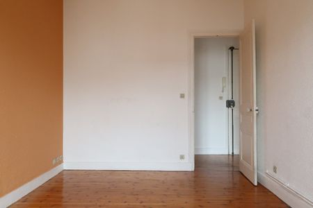 Location Appartement 3 pièces 78m² ST ETIENNE 42100 - Photo 3