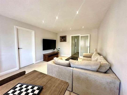 Woodland Parade, Hove, BN3 - Photo 1