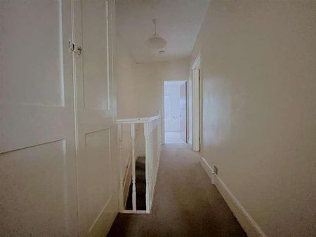 Exeter Street, Salisbury, SP1 - Photo 3