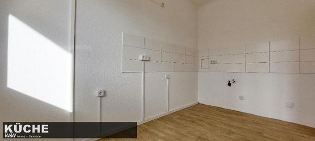 Einbauküche, große 3 Zimmer, Balkon, frisch saniert, Aufzug - Foto 1