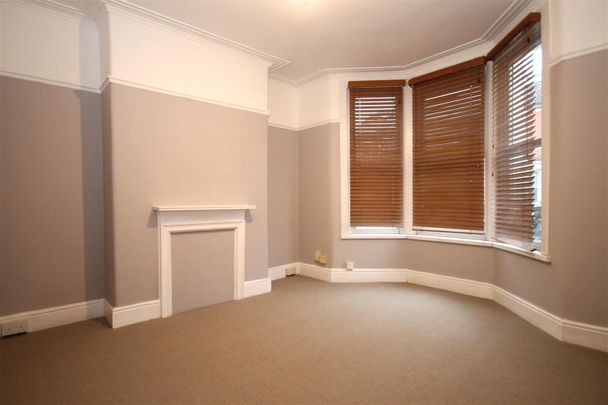 2 bed terraced house to rent in Ellicott Road, Bristol, BS7 - Photo 1
