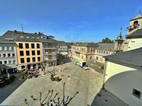 Piso de alquiler en Rúa Antón Fraguas, 1, Centro - Recinto Amurallado - Foto 1