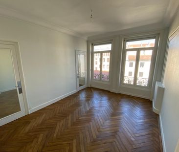 Appartement 3 pièces à louer St Étienne - 42000 / Réf: 274-444 - Photo 1